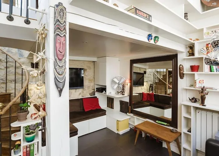 Peace And Greenery, Heart Of Paris